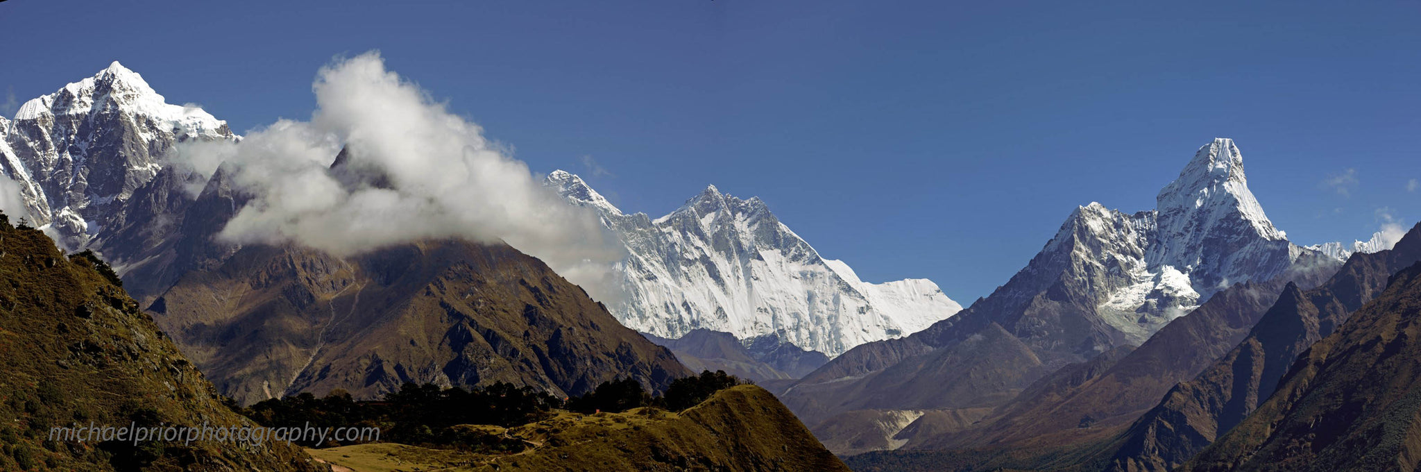 Himayan Panoramic With Mt Everest, Mt Lhotse And Ama Dablam