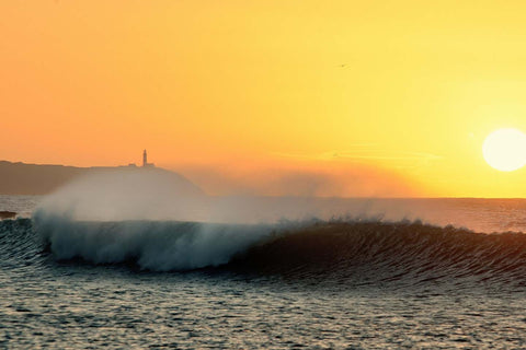 Barrel Below The Head - Michael Prior Photography 